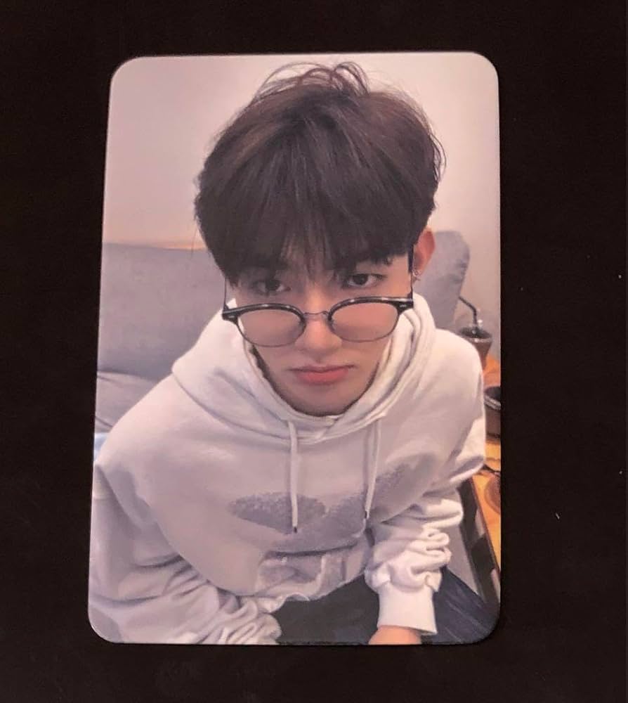 ゼベワン ジャンハオ トレカ Amazon.co.jp: ZEROBASEONE ZB1 ゼベワン ジャンハオ ハオ 23日